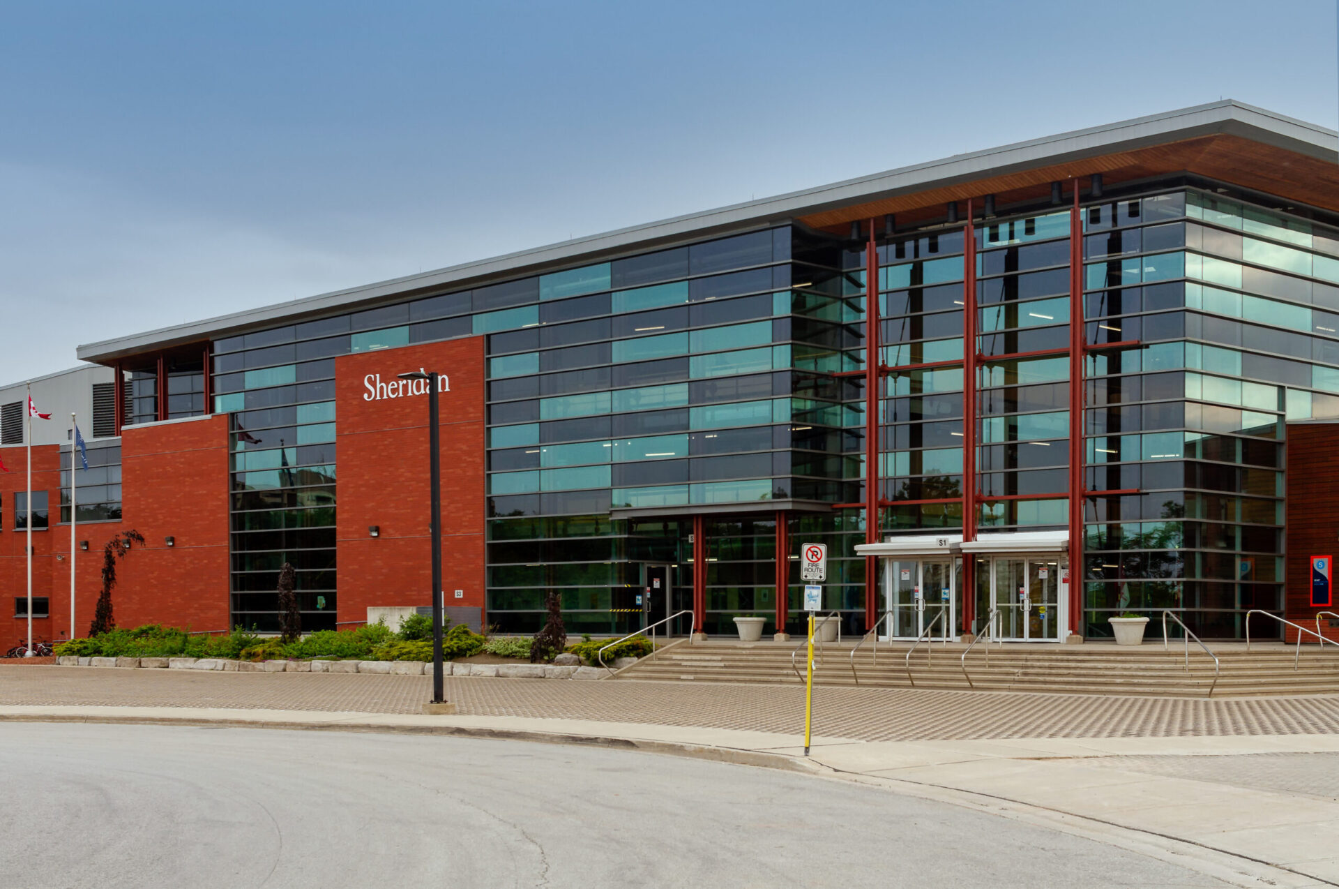 Houses for Sale College Park Oakville SAUNDERS, SAXTON & WINTER